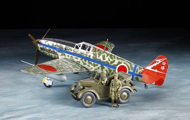 Huvudbild 1/48 KAWASAKI KI-61-ID HIEN (TONY) & 4X4 LIGHT
