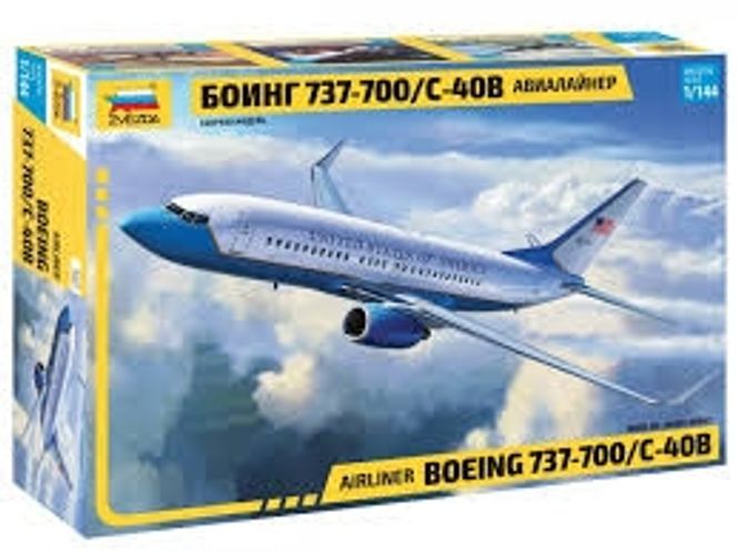 Huvudbild BOEING 737-700 / C40. SKALA 1/144