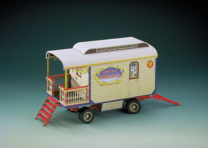 Huvudbild RONCALLI CIRCUSWAGEN. SKALA 1/20