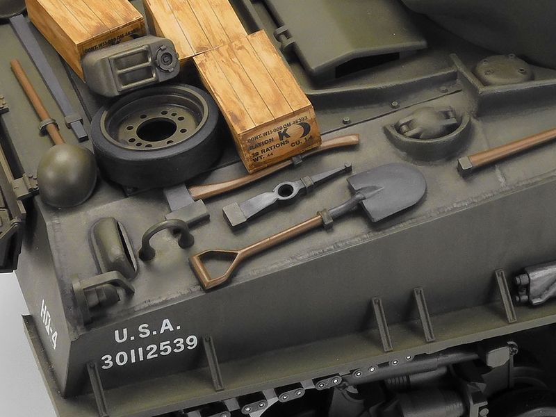 TAMIYA 1/16 R/C M4 Sherman 105mm Howitzer (MSS)